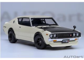 NISSAN SKYLINE 2000 GT-R (KPGC110) TUNED VERSION „CARBON BLACK BONNET“ weiß AUTOart 1:18 Composite